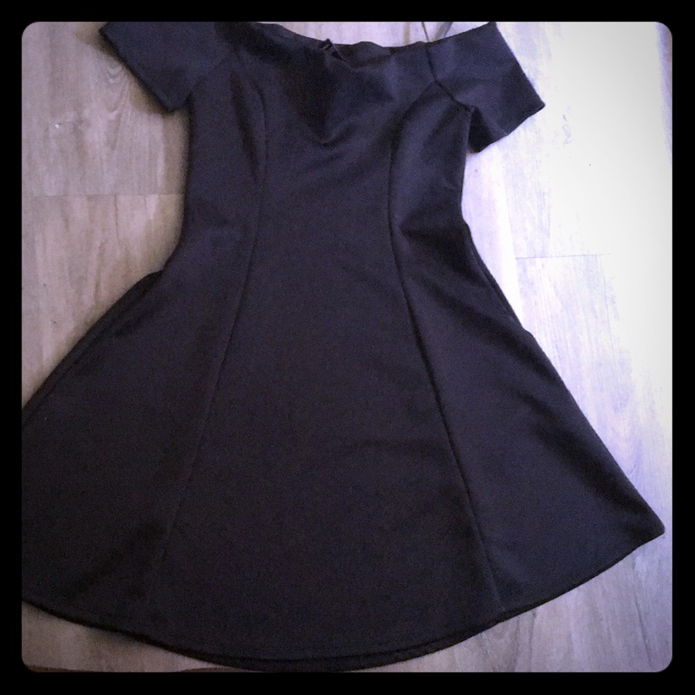 I’m selling a dress